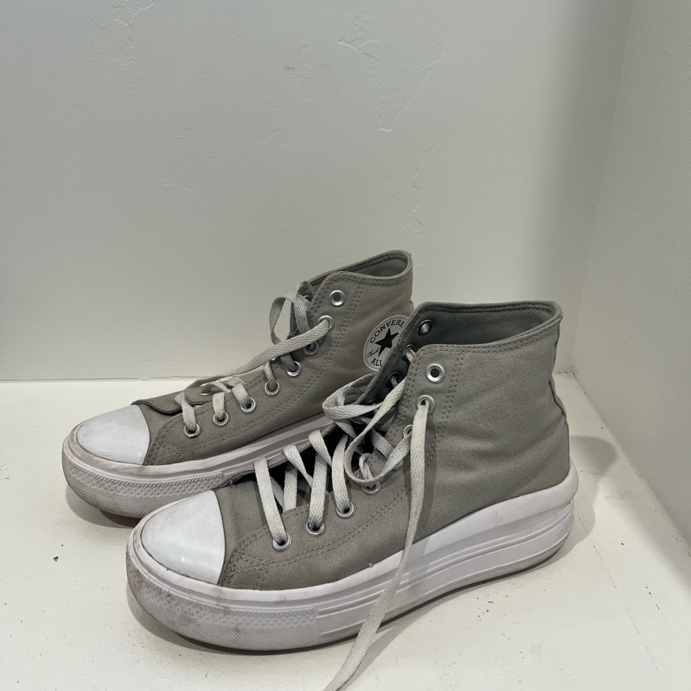 Converse Gray High-Top Sneakers Classic Design